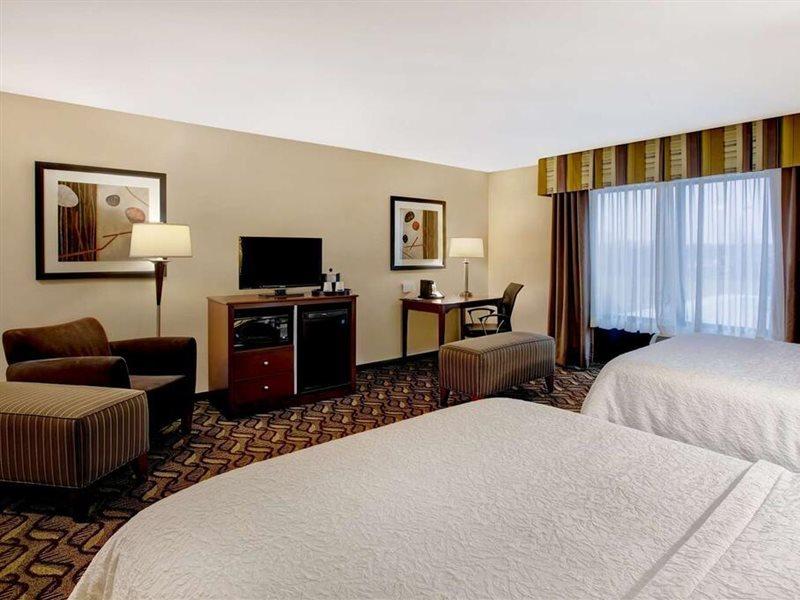 Hampton Inn Dekalb - Near The University Exterior foto